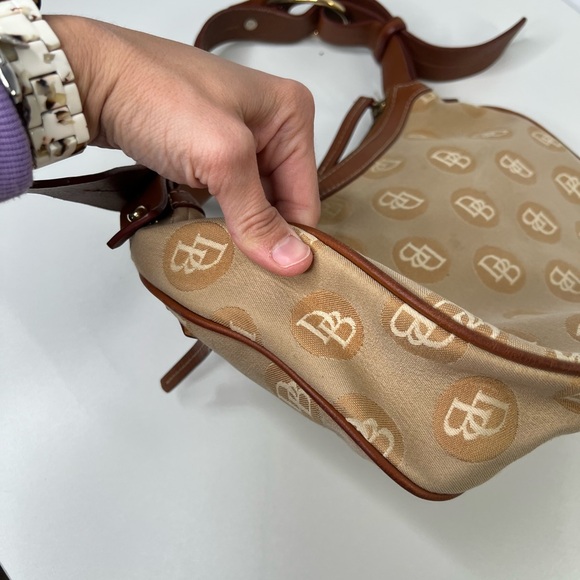 Dooney & Bourke Beige & brown Women's hobo saddle handbag vintage purse - Picture 7 of 13